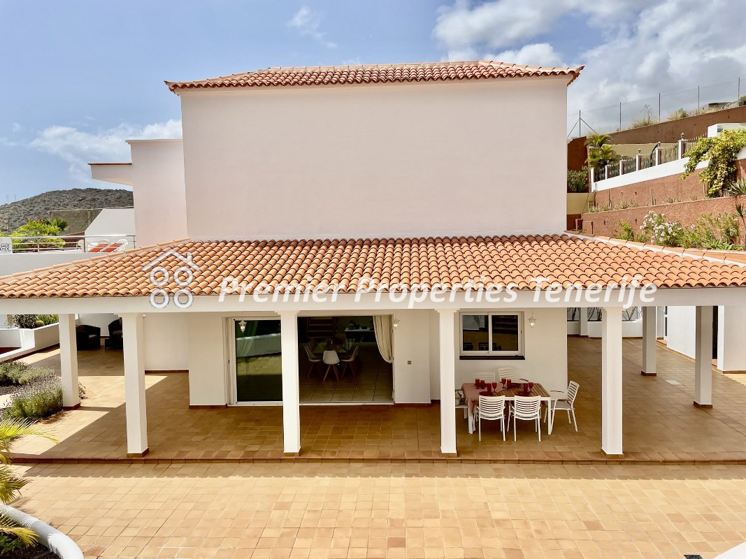 4 bedroom villa, Roque del Conde, Adeje, Tenerife